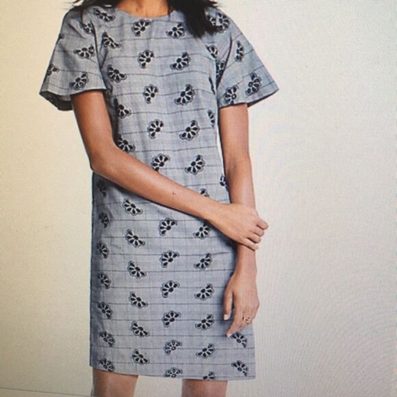 Ann Taylor Plaid Eyelet Cap Sleeve Shift Dress - Picture 1 of 6